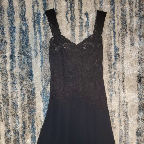 Delicates Black Lace Top Vintage Nightgown Sheer || GUC || Small - Picture 8 of 15